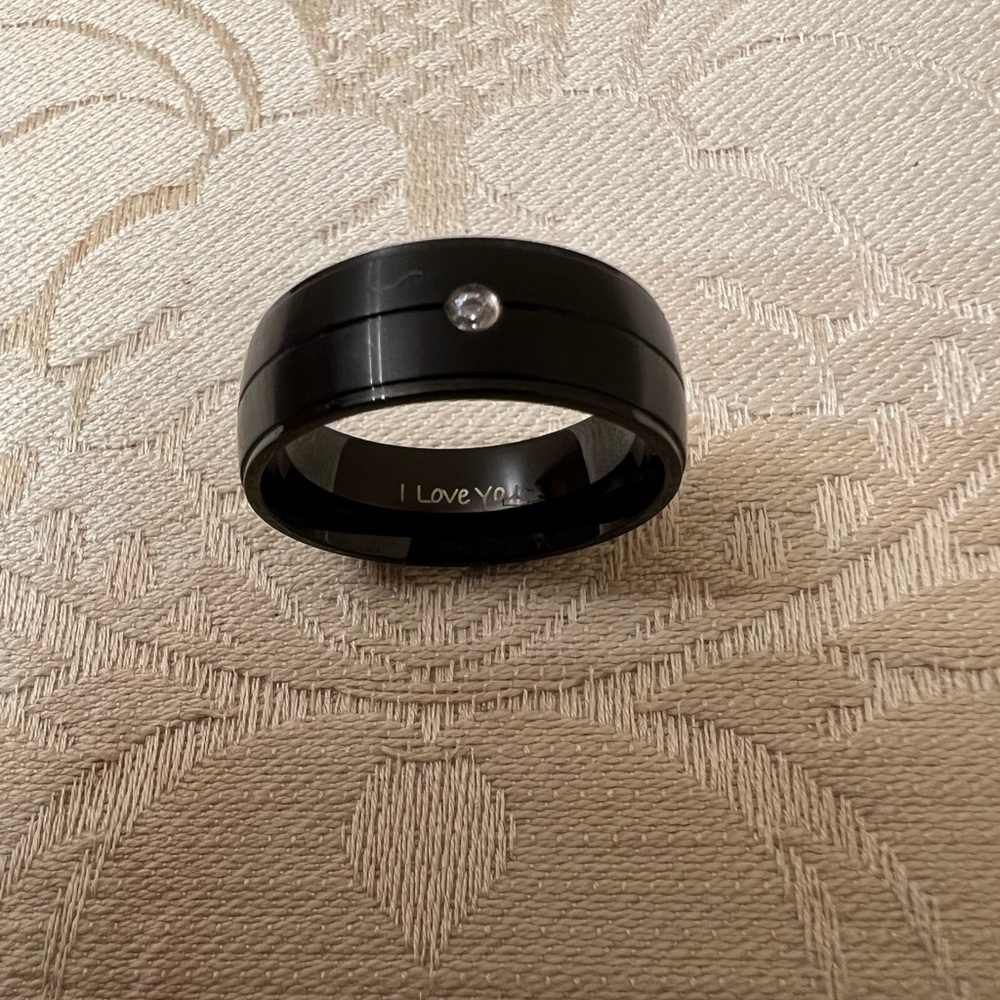 Black Ring with sparkling Rhinestones Accent